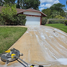 Driveway-Pressure-Washing-in-Port-Orange-FL 1