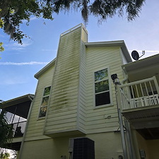 Residential-House-Washing-in-Deltona-FL-Soft-Wash-Exterior-Cleaning 4