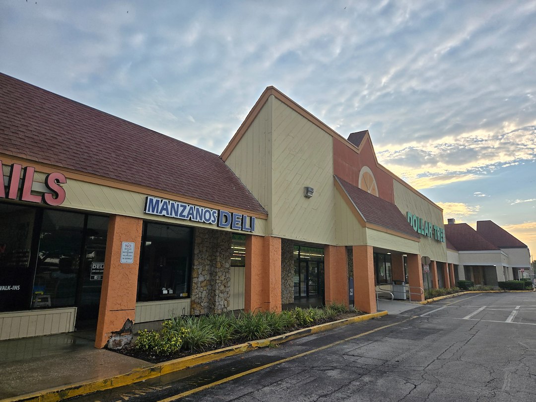 Seabreeze Sparkle: Best Port Orange Commercial Pressure Washing Service